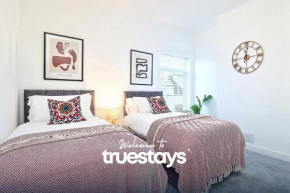 Fielding House by Truestays - NEW 3 Bedroom House in Stoke-on-Trent